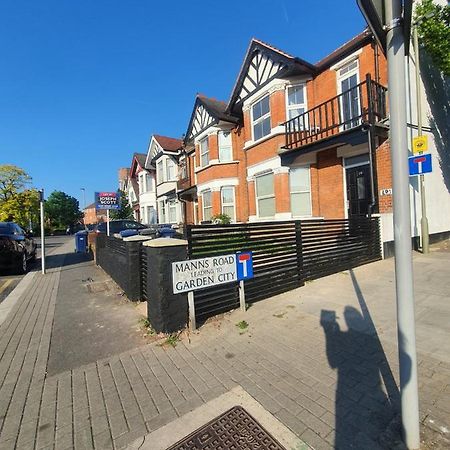 Marble House Apartment Edgware Exterior photo
